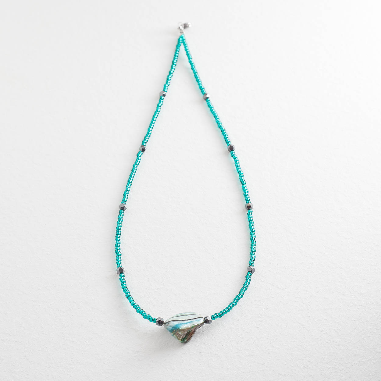 emerald-mother-of-pearl-