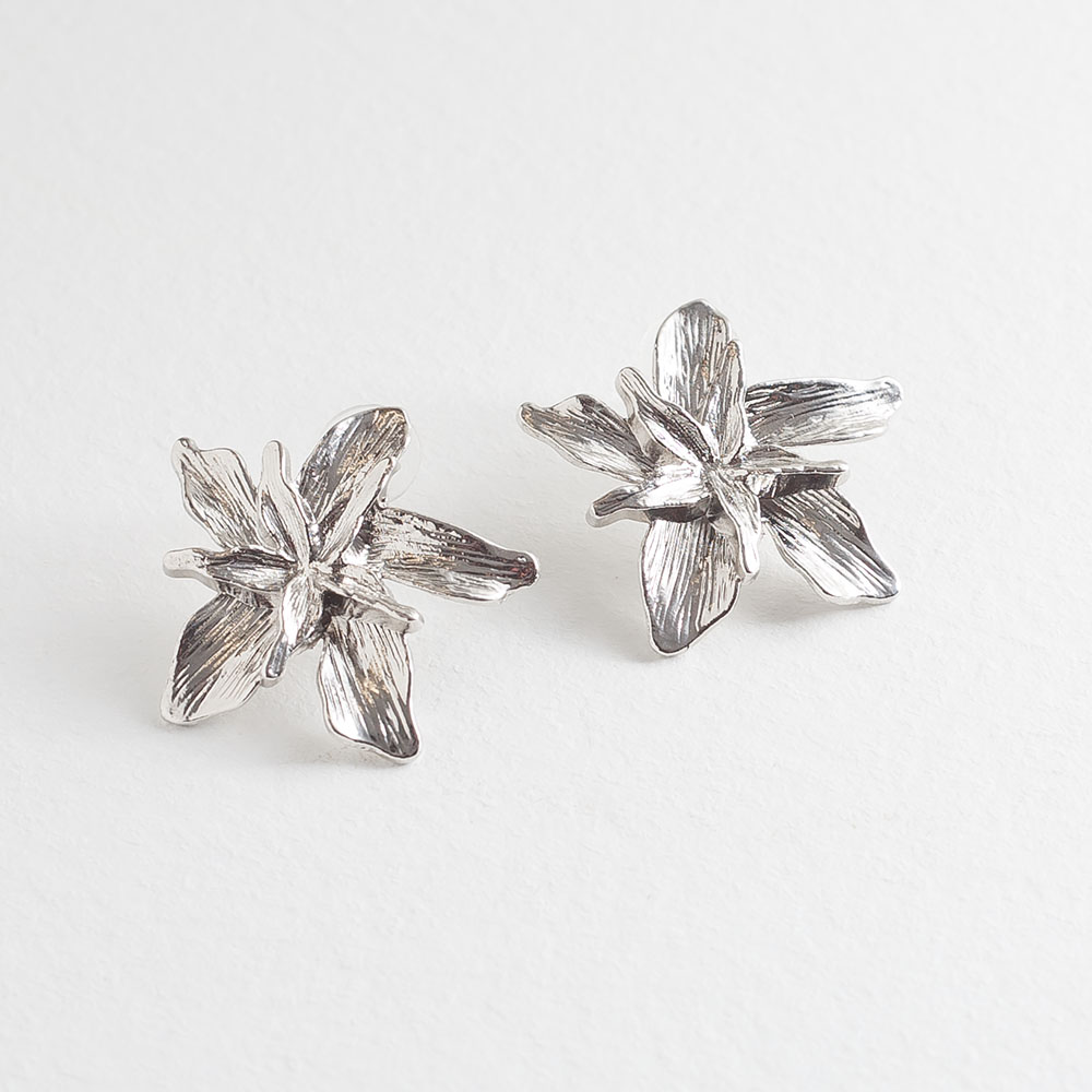 flores-silver-earrings