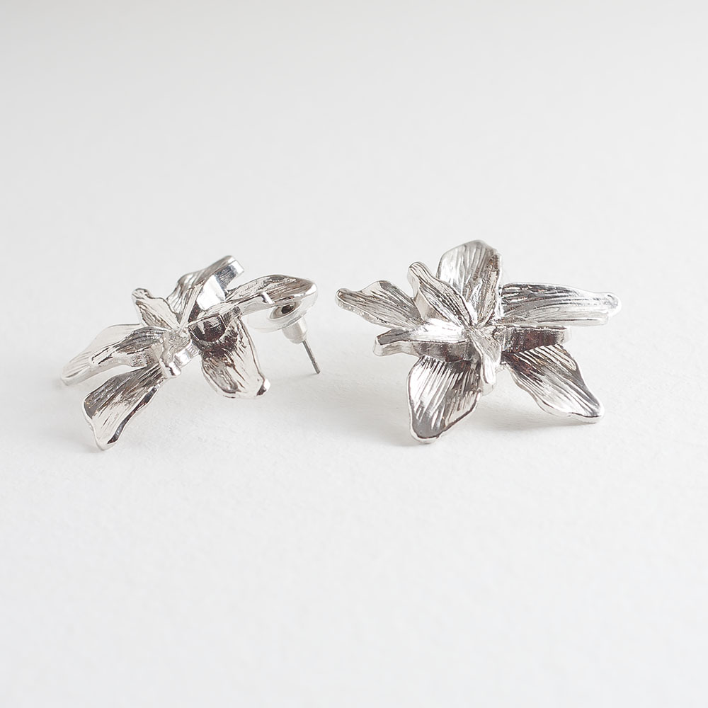 flores-silver-earrings
