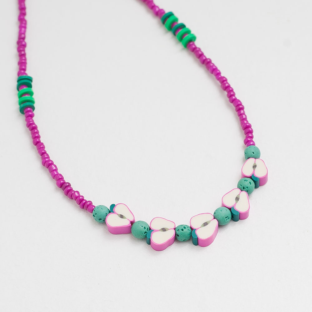 apple-necklace