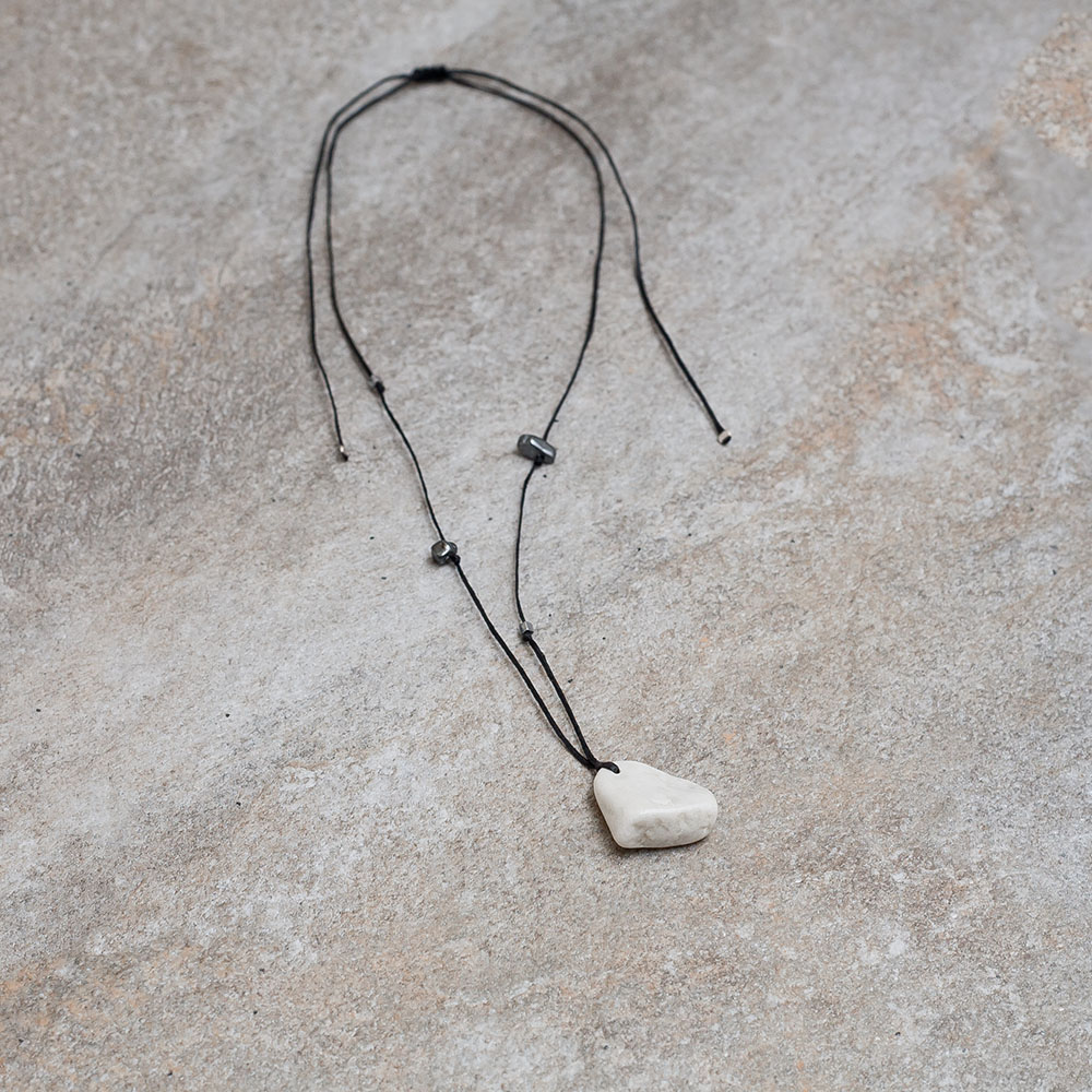 Sea-white-pebble