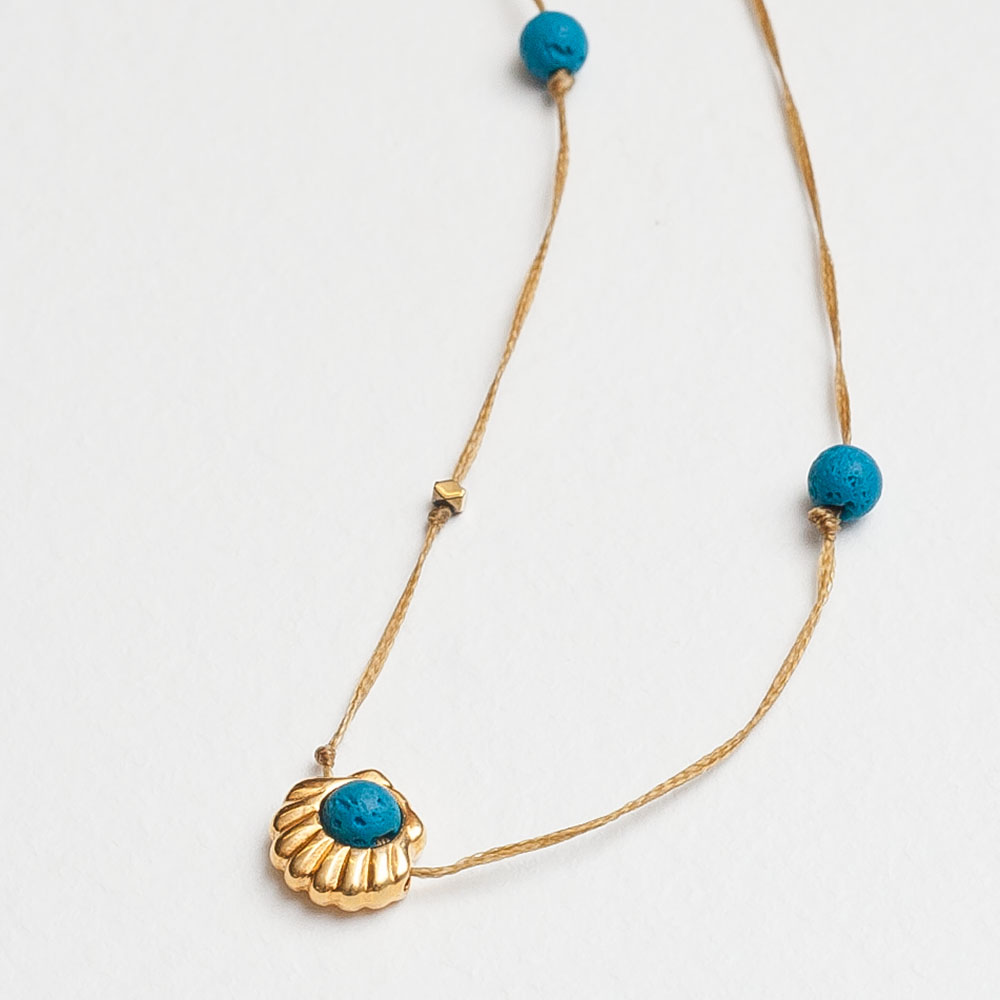 Lava Clam gold Necklace