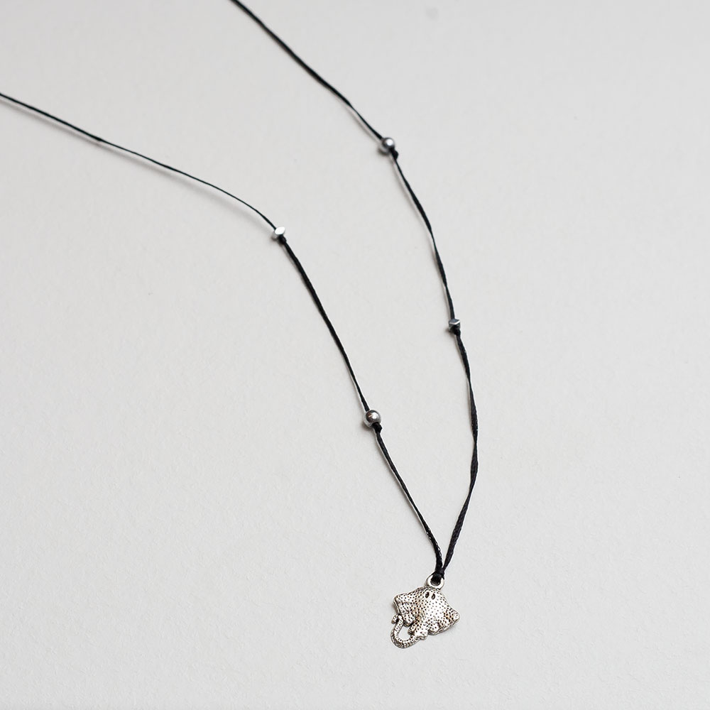 hematite-salachi-necklace