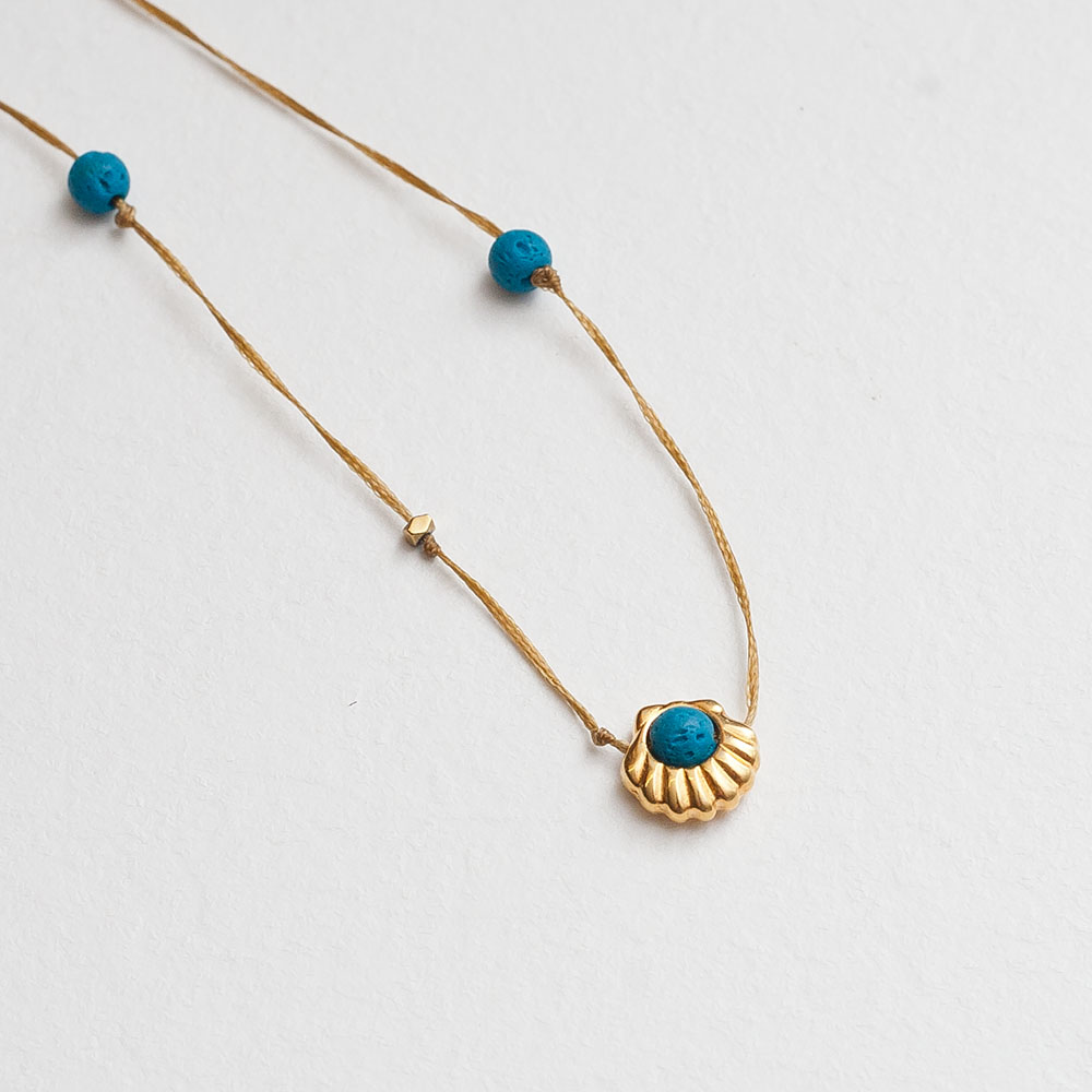 Lava Clam gold Necklace