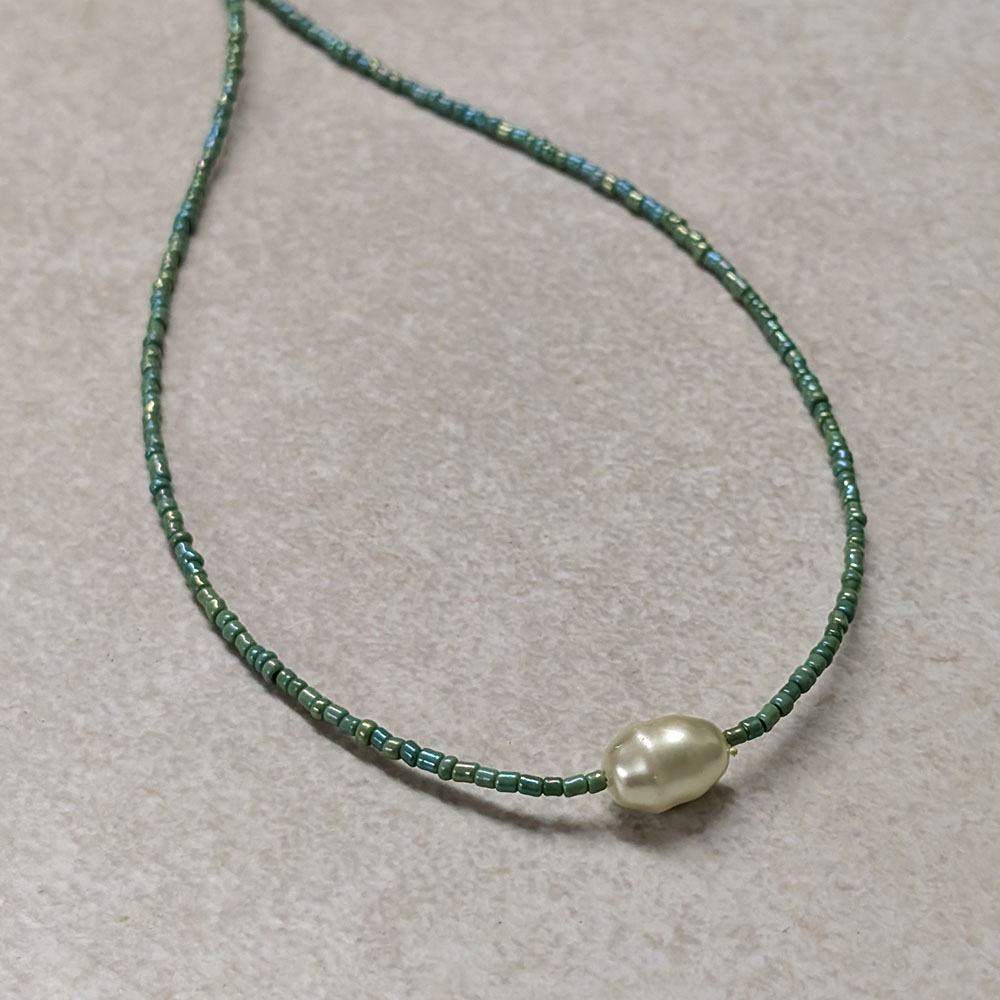 nacre-green-necklace