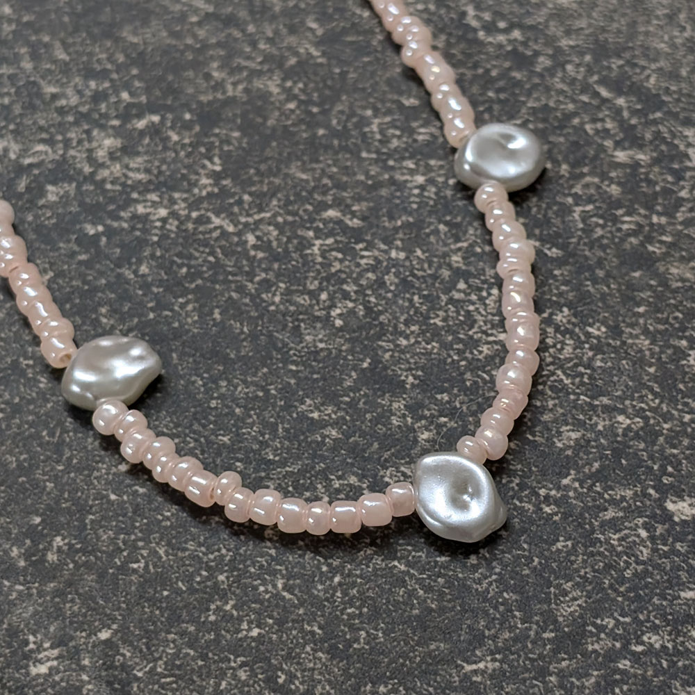 apricot-pearl-necklace