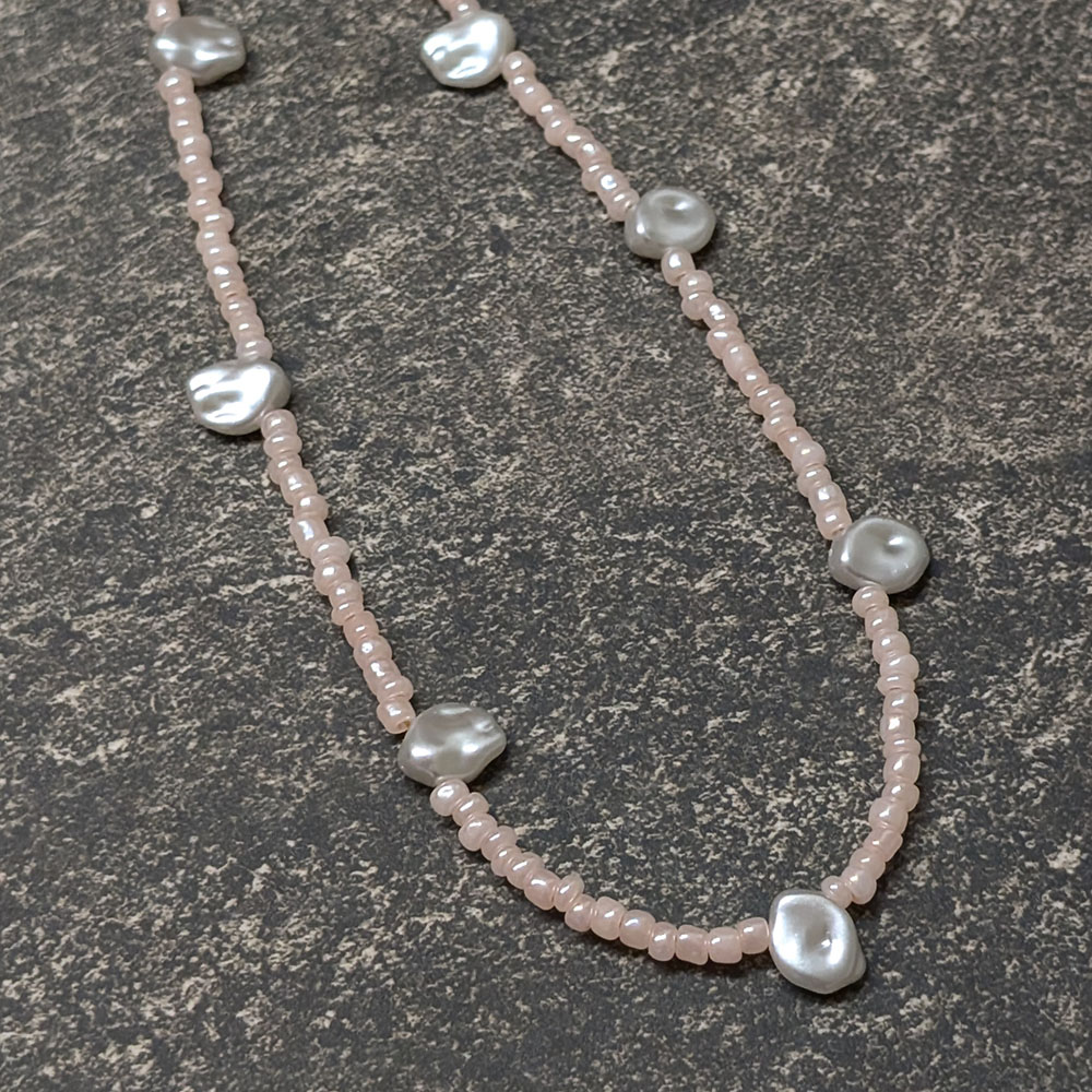apricot-pearl-necklace