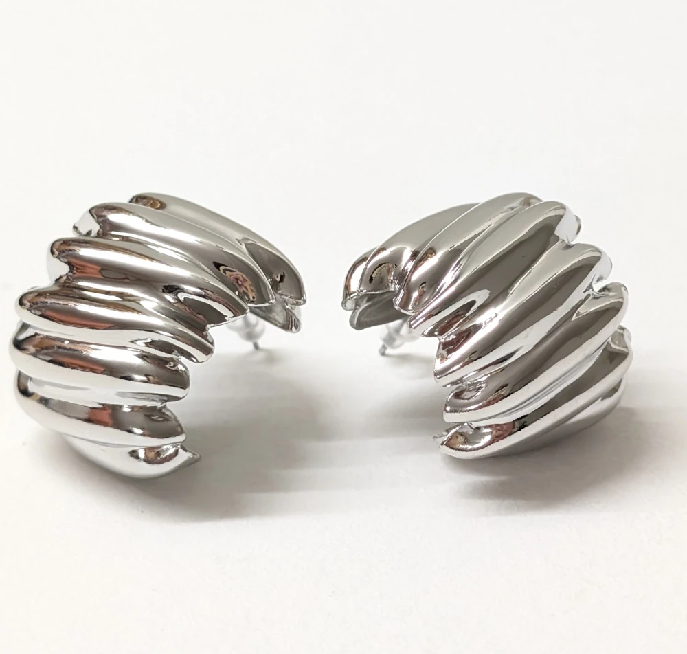 Curved Bold silver Hoops